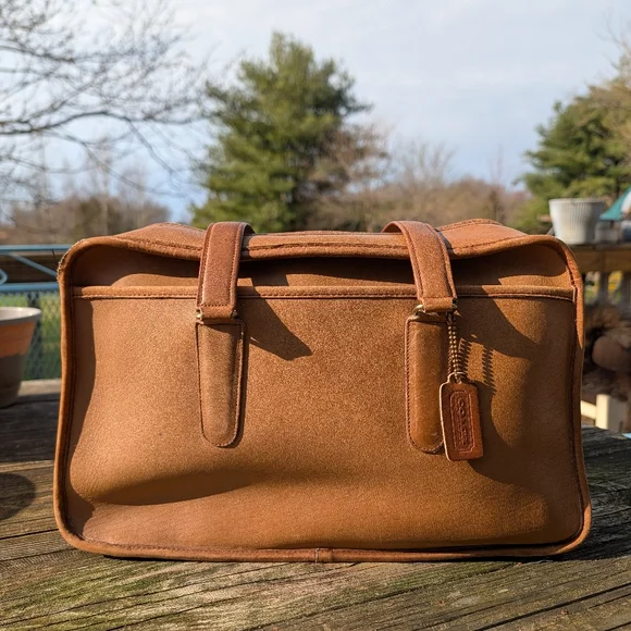 Rare Vintage Coach NYC Jumbo Flight bag In Tabac